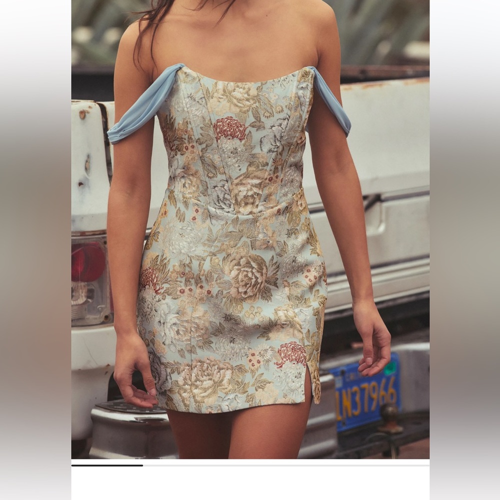 Lulus dress